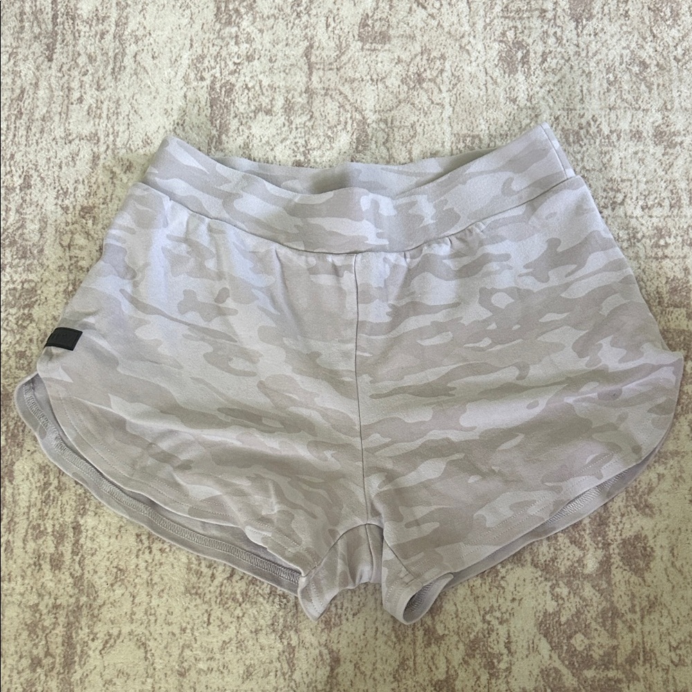 Alphalete Light Gray Camo Athletic Shorts